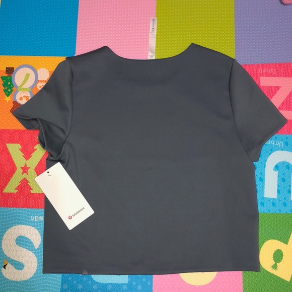 Lululemon SS - Picture 3 of 4